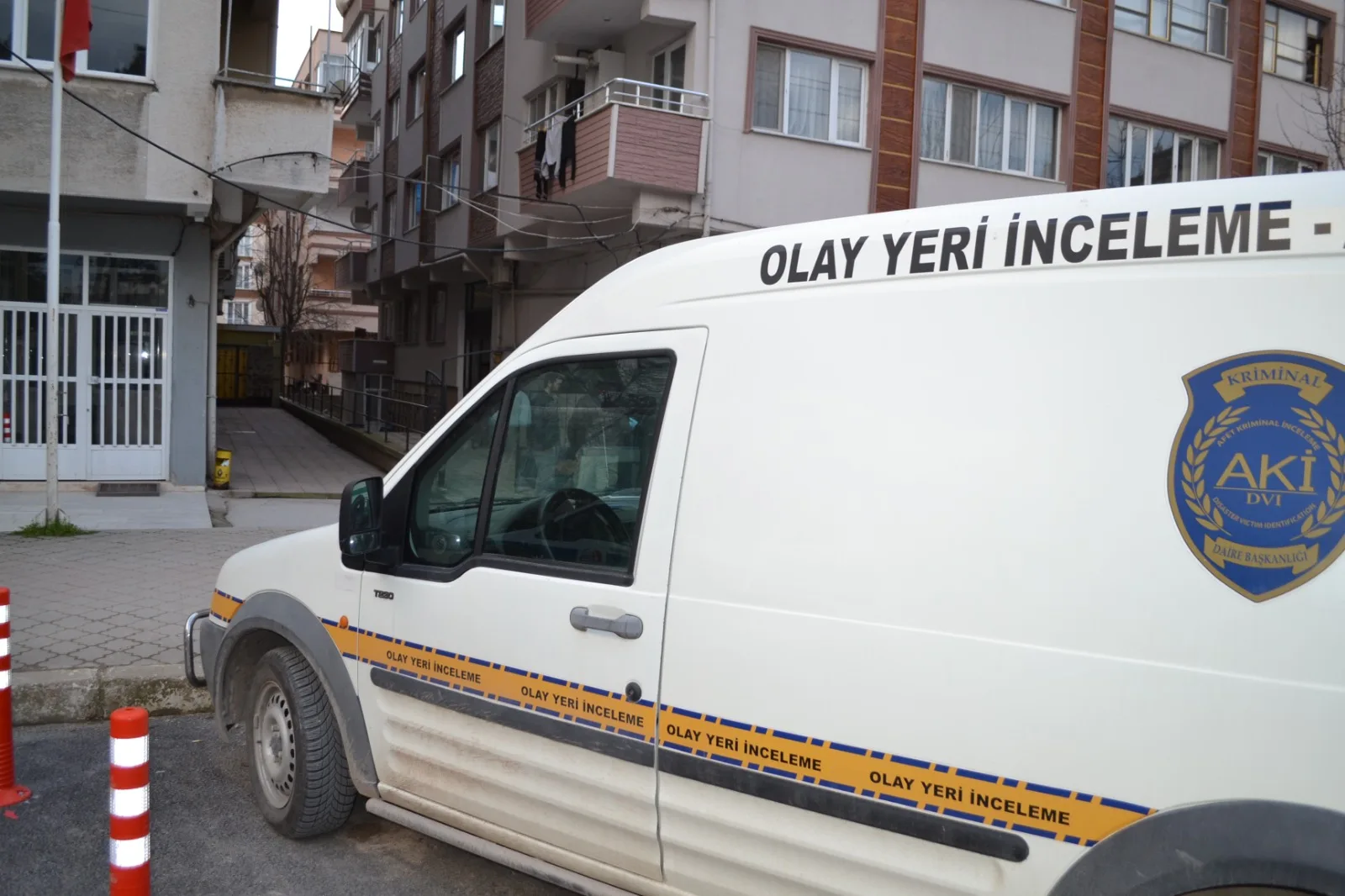 Bir kişi evinde ölü bulundu