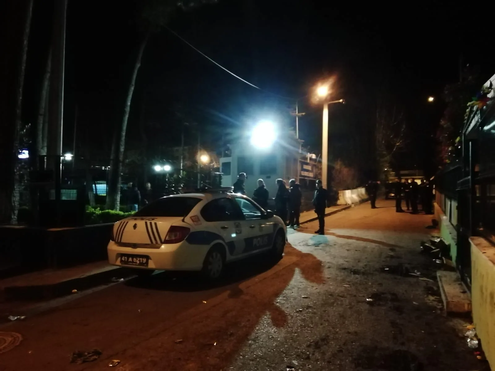 Bıçaklar ve demir sopalar havada uçuştu