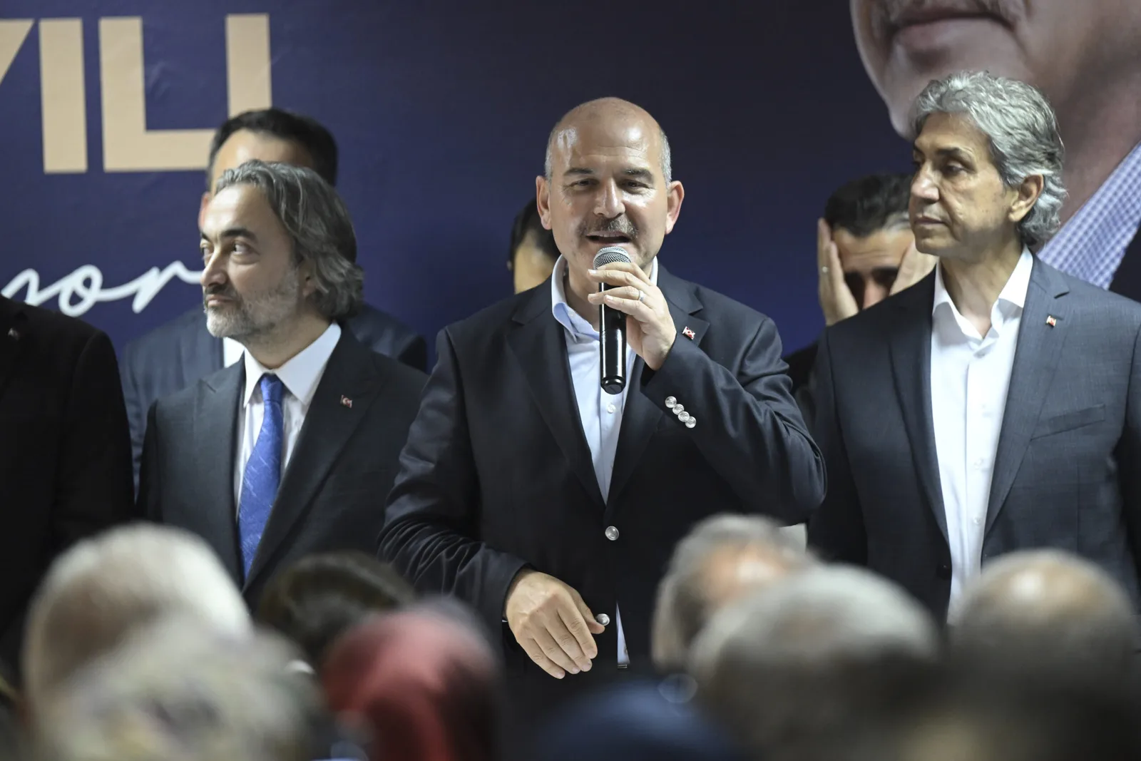 "Yenilen pehlivan güreşe doymaz"
