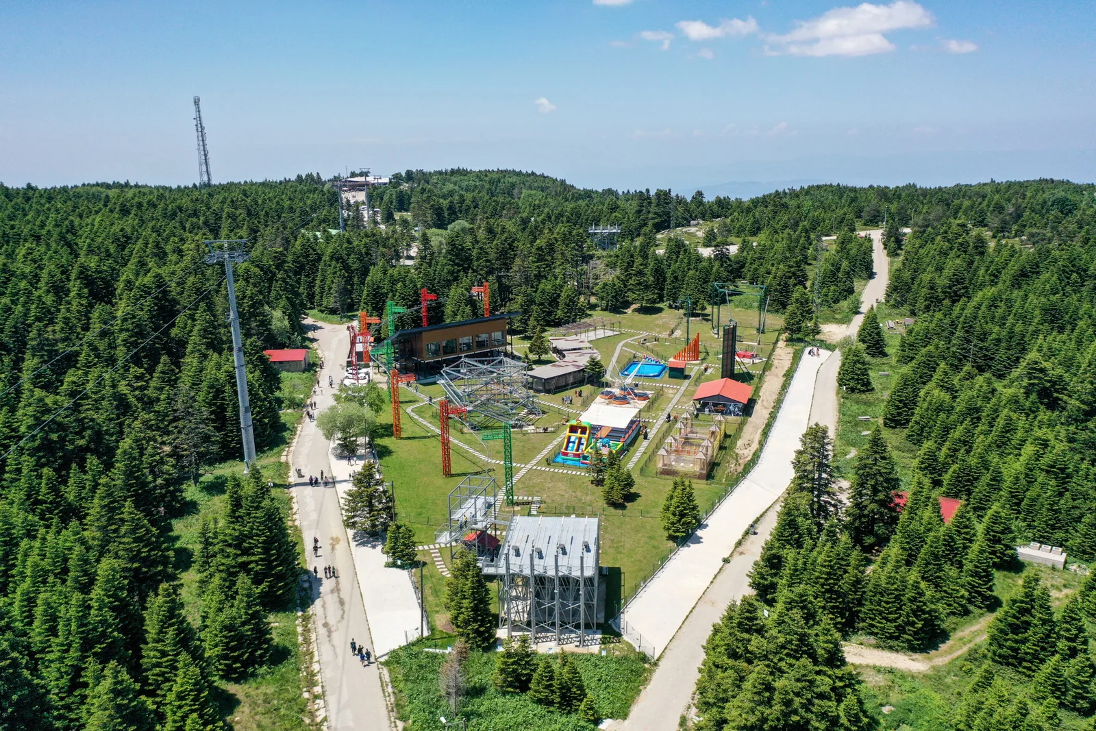 Uludağ'ın macera parkı adrenalin tutkunlarını ağırlıyor