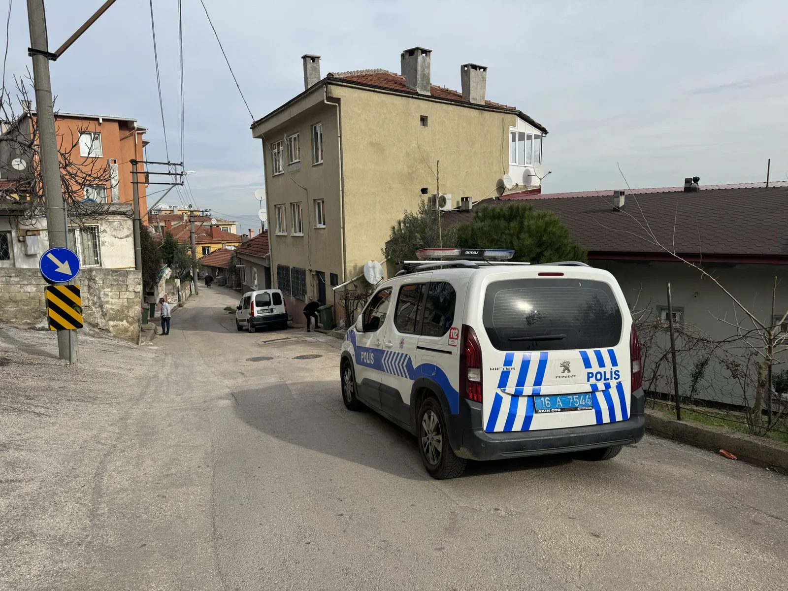 Bursa'da birlikte yaşadığı kadının oğlu tarafından bıçaklanan kişi öldü