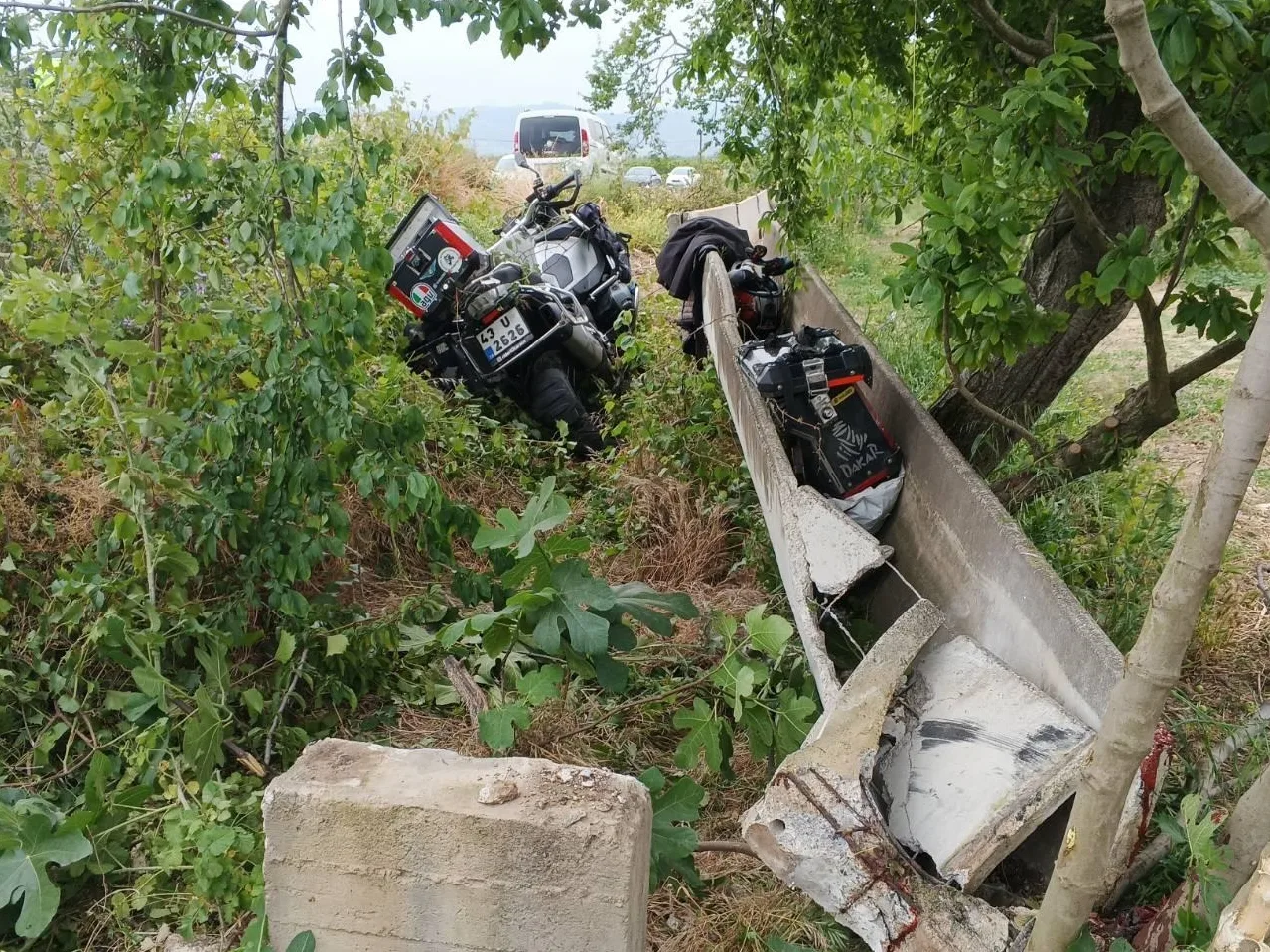 Sulama kanalına çarpan motosikletin sürücüsü yaşamını yitirdi