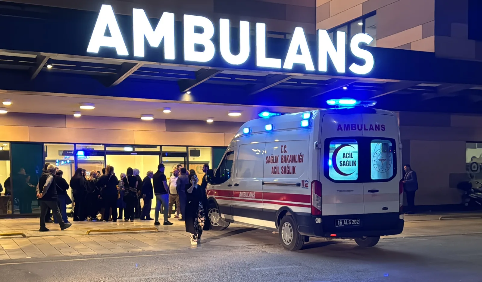 Taksici, 20 yerinden bıçaklanarak gasp edildi