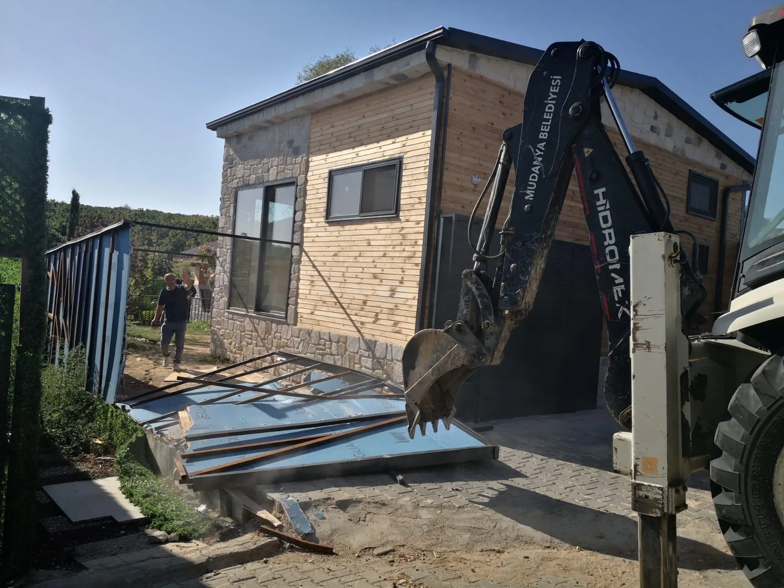 Bursa'da 122 tiny house için yıkım kararı verildi