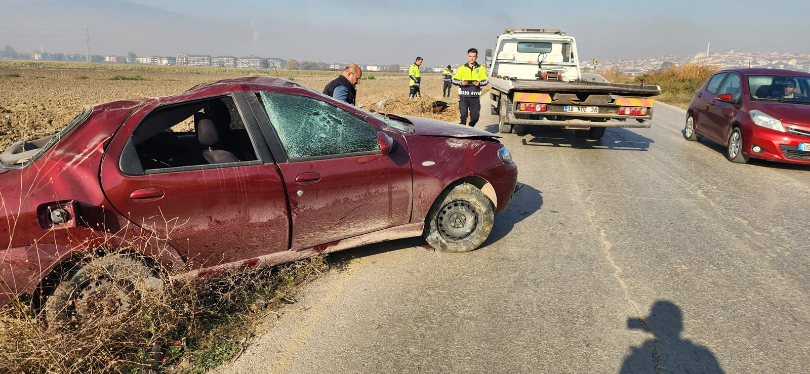 Takla atan otomobilin sürücüsü yaralandı