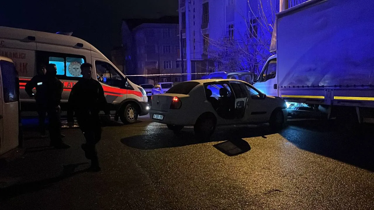 Komşuların "park yeri" kavgasında 1 kişi öldü, 1 kişi yaralandı