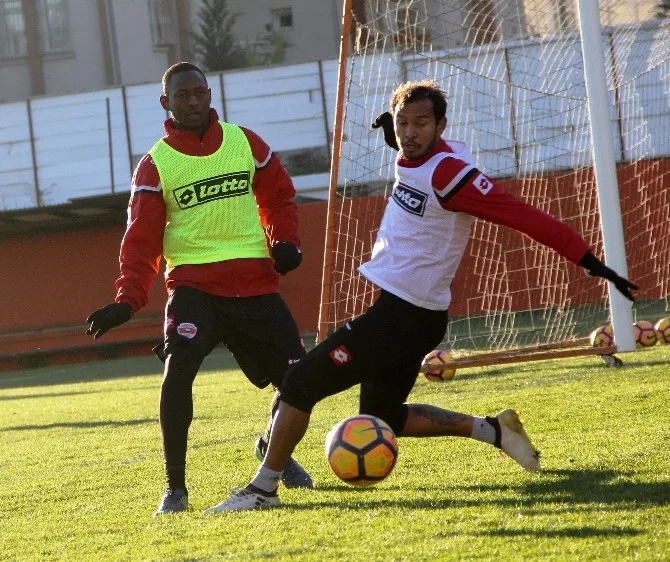 Adanasporda Kasımpaşa Hazırlıkları Sürüyor