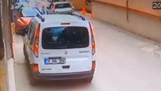 Otomobilin çarptığı 3 yaşındaki çocuk yaralandı
