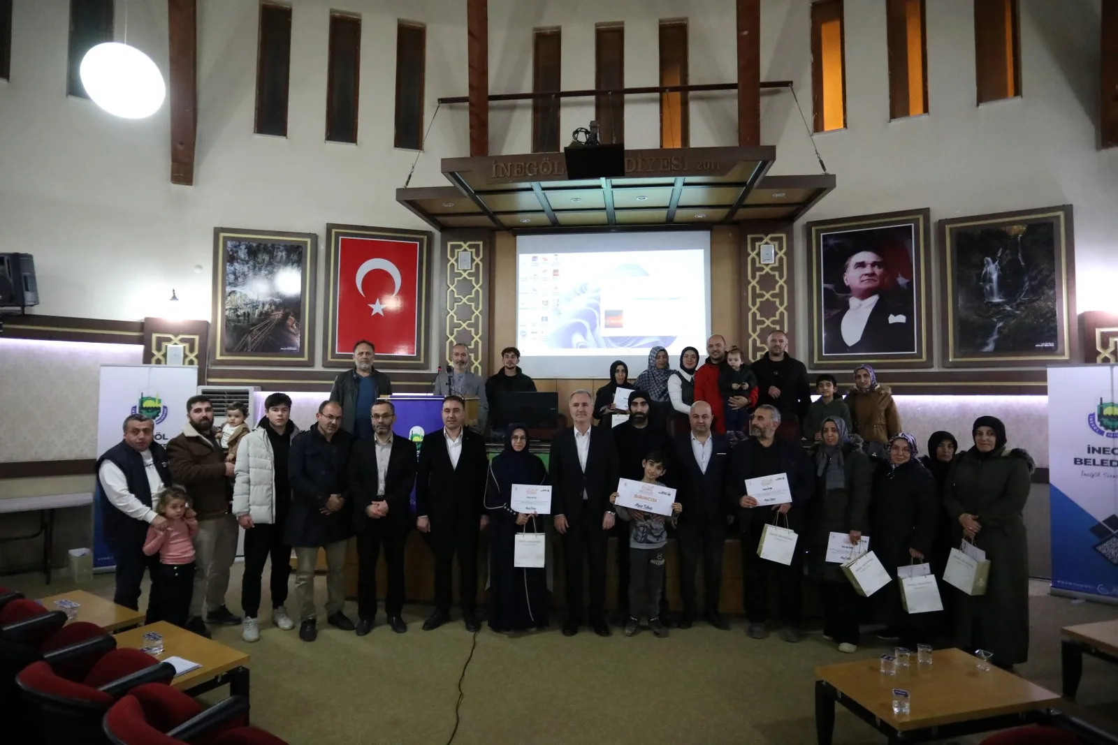 Aile Okulu’nun ödülleri sahiplerini buldu