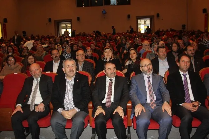 Ak Parti Artvin İl Danışma Meclisi Toplantısında Gündem Referandum
