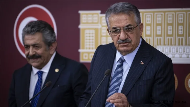 AK Parti ve MHP milletvekillerinin seçim barajının düşürülmesini de içeren kanun teklifi TBMM Başkanlığına sunuldu