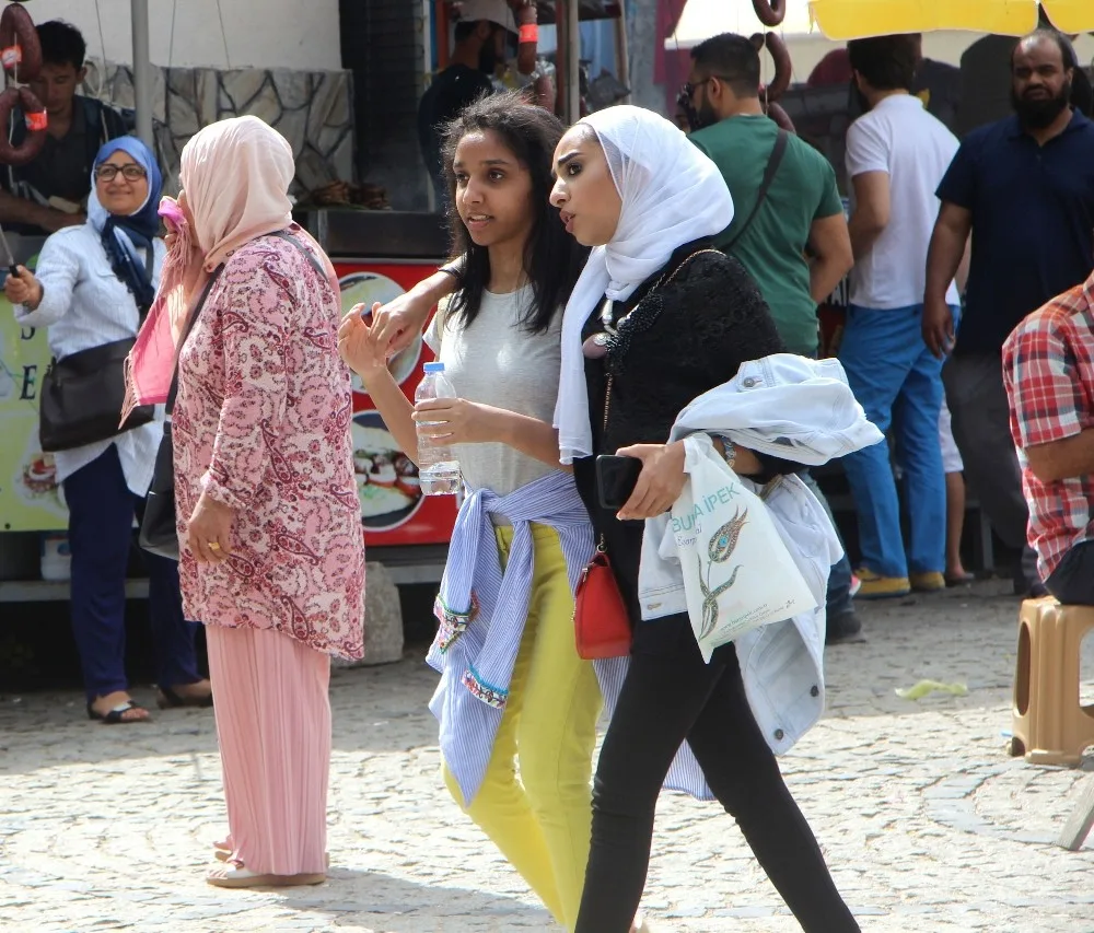 Arap Turistler Uludağa Akın Etti