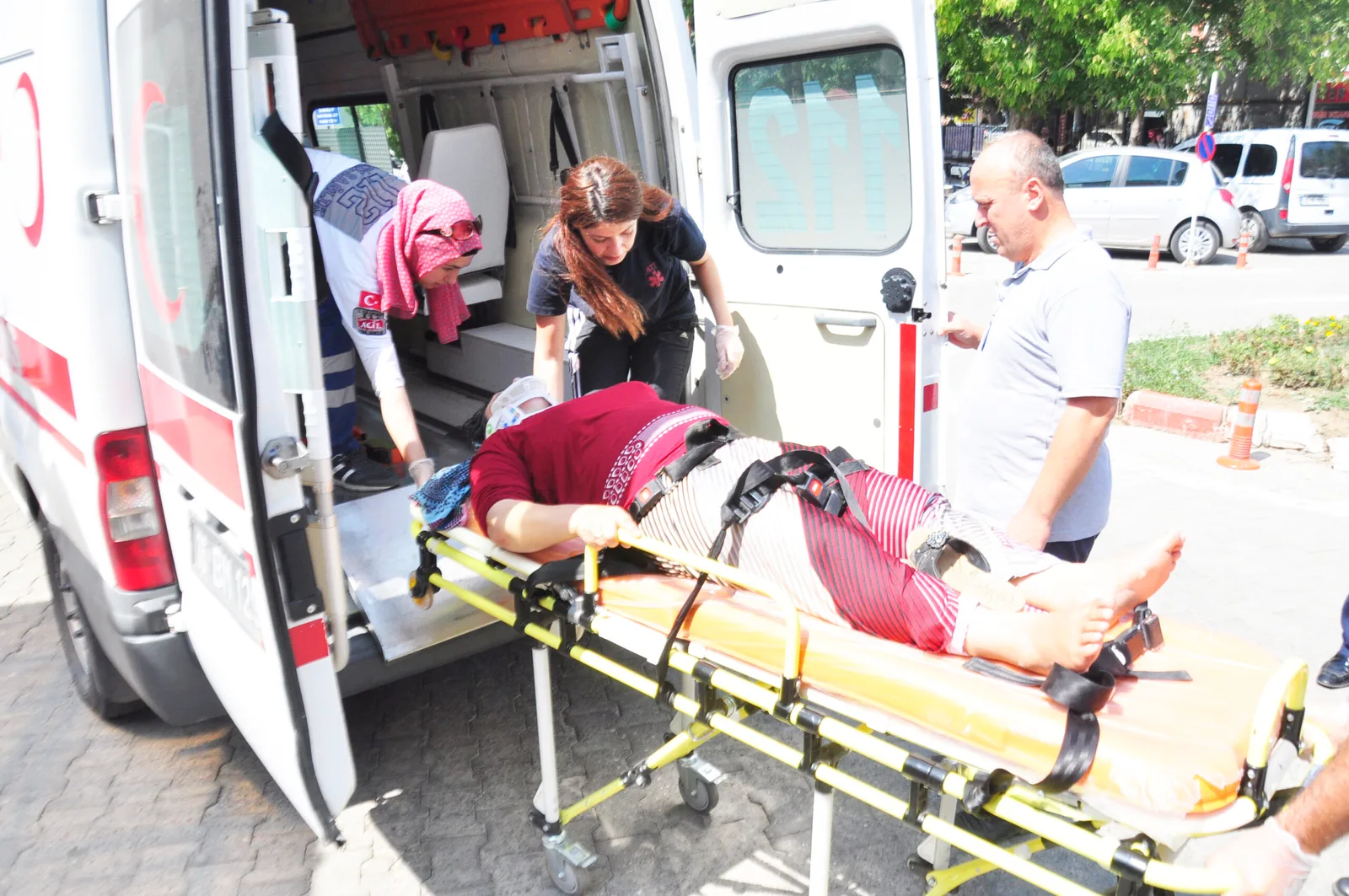 Cadde üzerinde kaza: 1 yaralı
