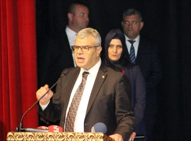 Başbakan Yardımcısı Kaynak Kiliste
