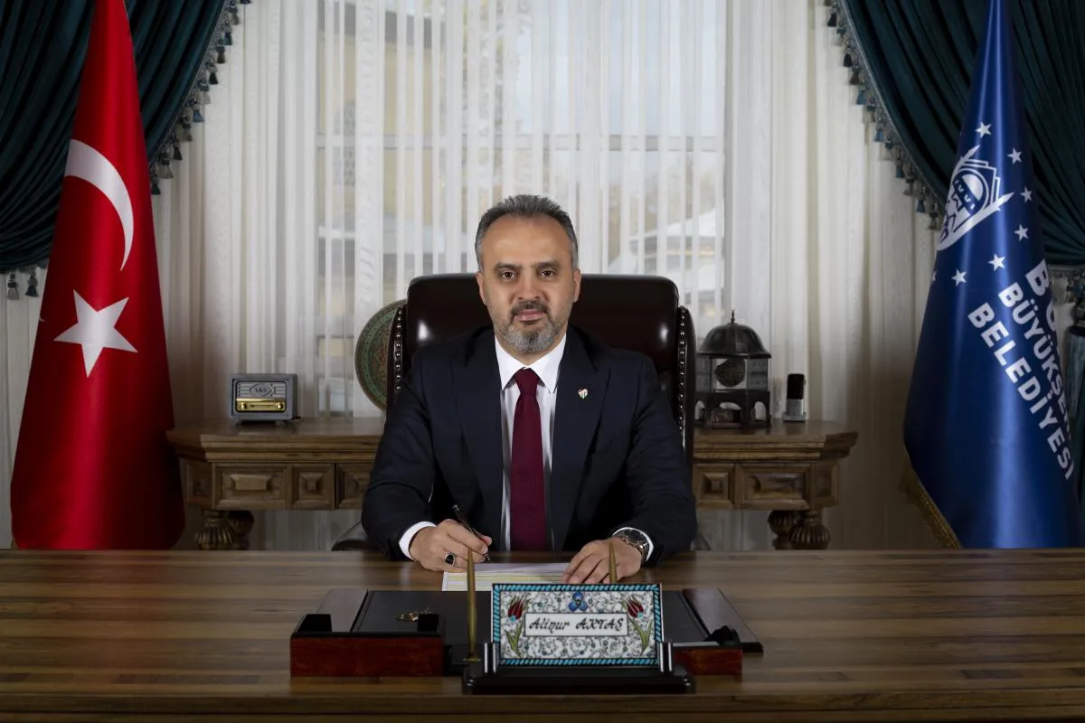 AKTAŞ, BOZBEY'i YERDEN YERE VURDU