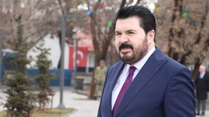 Bir büyükşehir daha AK Parti'ye geçiyor