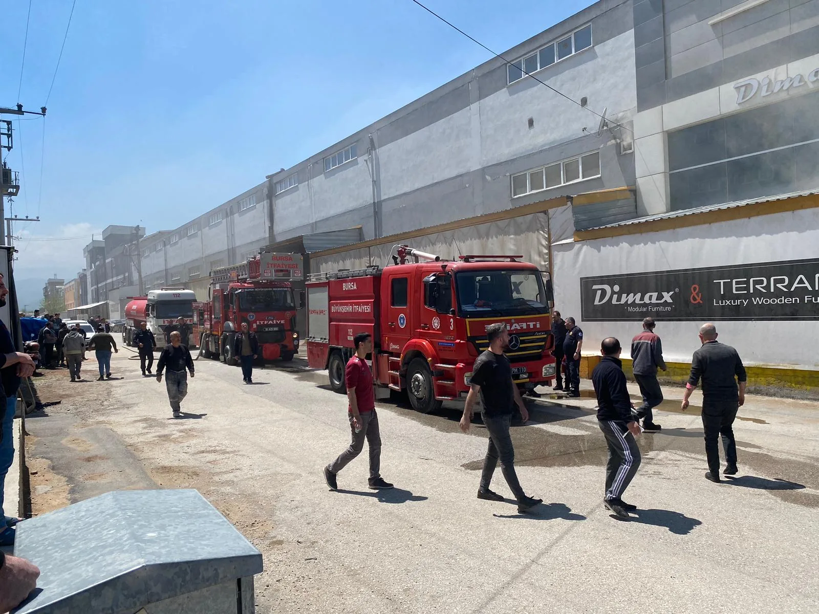 Fabrikada yangın