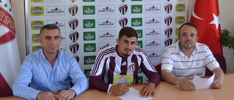 İnegölspor’a 20’lik forvet