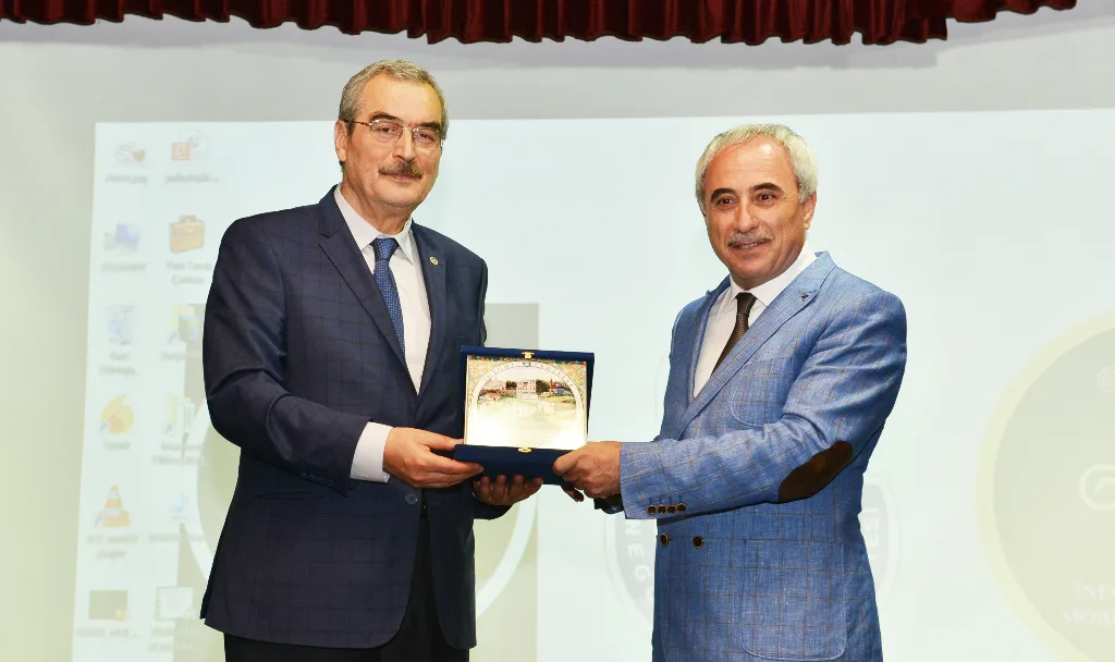 Nurullah Genç ile şiir dolu bir söyleşi