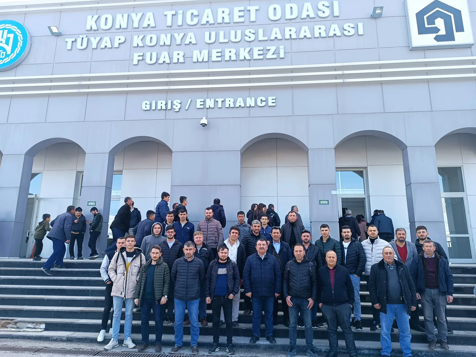 Genç çiftçiler İnegöl Belediyesi ile Konya tarım fuarını gezdi