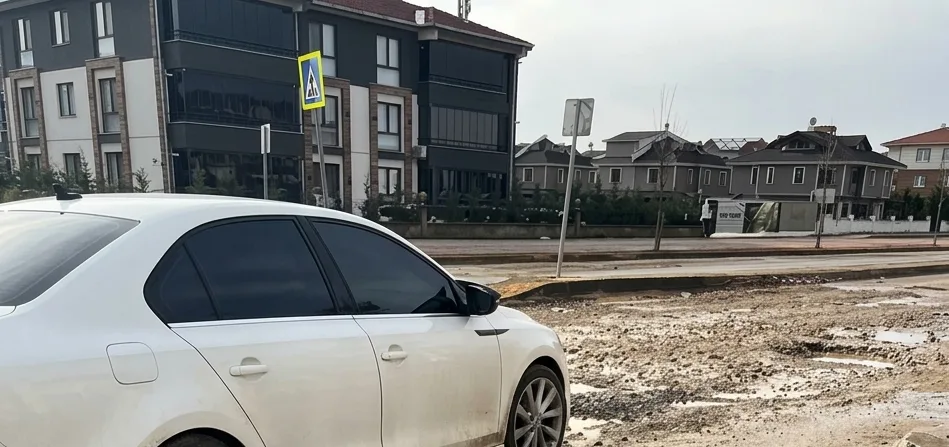 İnegöllülerin yol çilesi bitmeli
