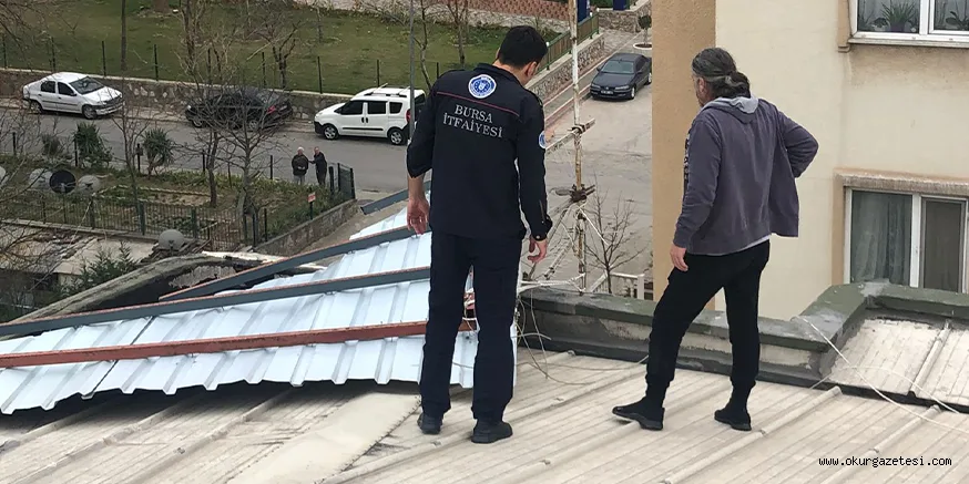 Bursa'da AKOM ekipleri, lodos kaynaklı 212 olaya müdahale etti
