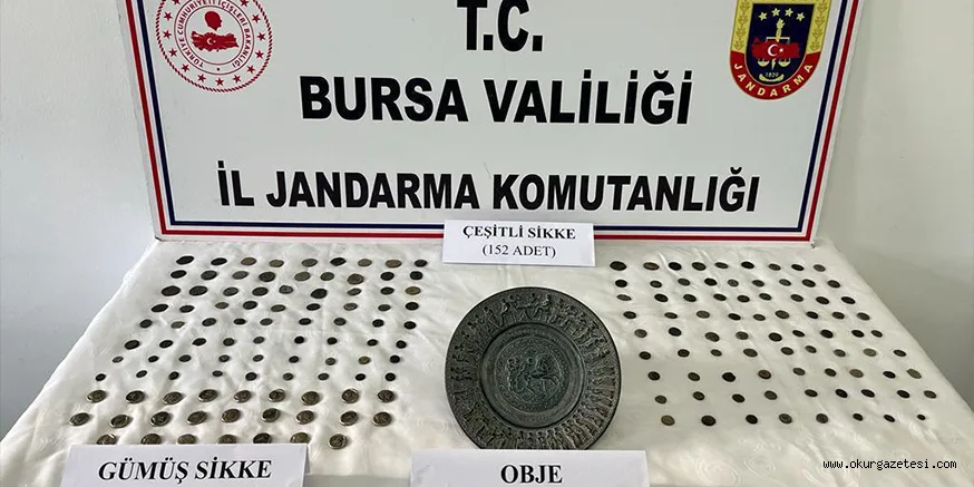 Bursa'da durdurulan taksiden tarihi eserler çıktı