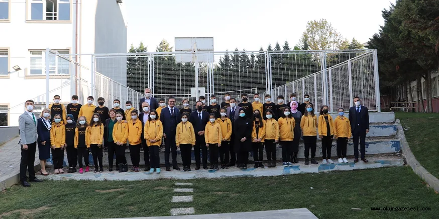 Bursa'daki imam hatip lisesi öğrencilerini "uluslararası diploma" ile mezun edecek