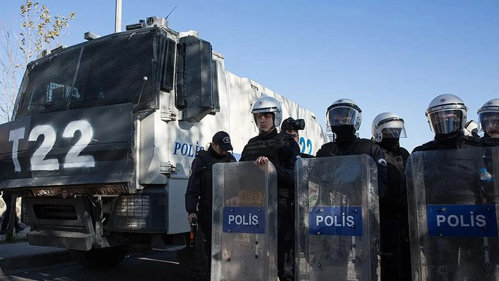 Bursa'da gösteri yürüyüşü ve açık hava toplantıları 6 gün süreyle yasaklandı