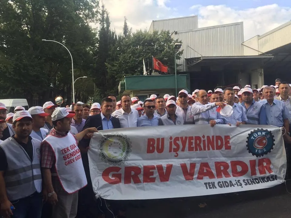 Bursada Meşrubat Fabrikasında Grev