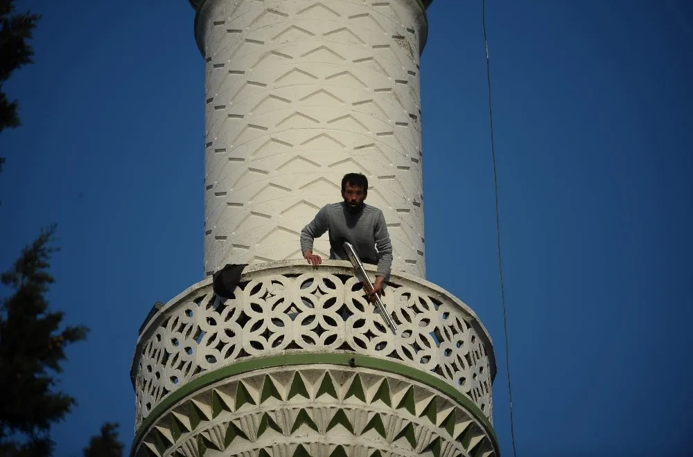 Bursada Minareden, Pompalı Tüfekle Ateş Açıp Tehdit Savuran Şüpheli Serbest Bırakıldı