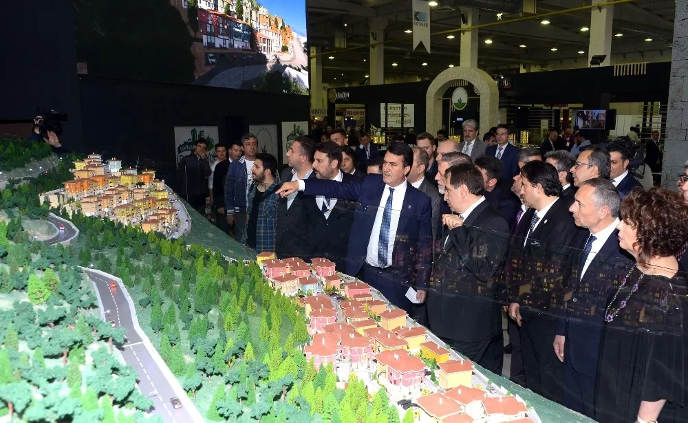 Bursadaki İnşaat Fuarının Gözdesi Osmangazi Belediyesi Oldu