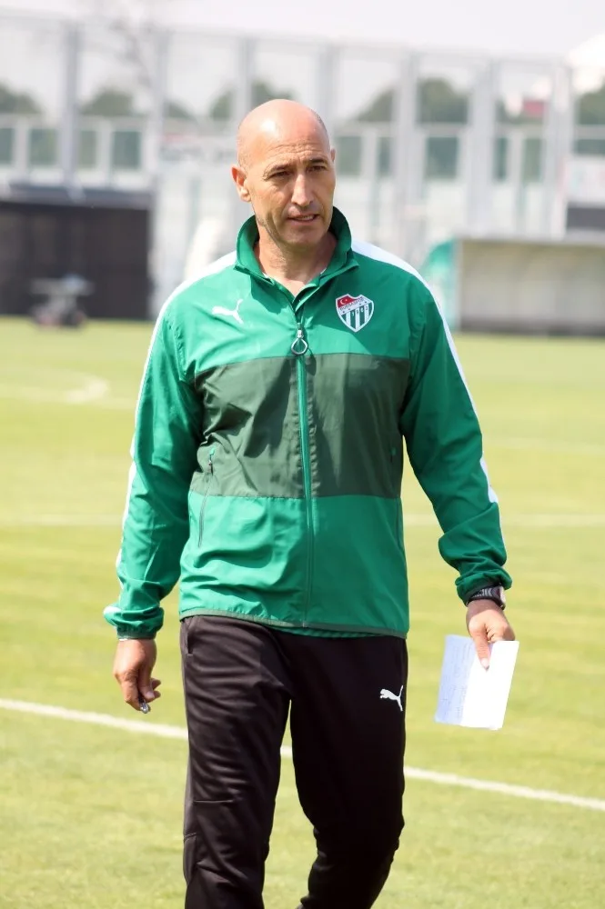Bursaspor Adnan Örnek İle İlk Maçına Çıkıyıor