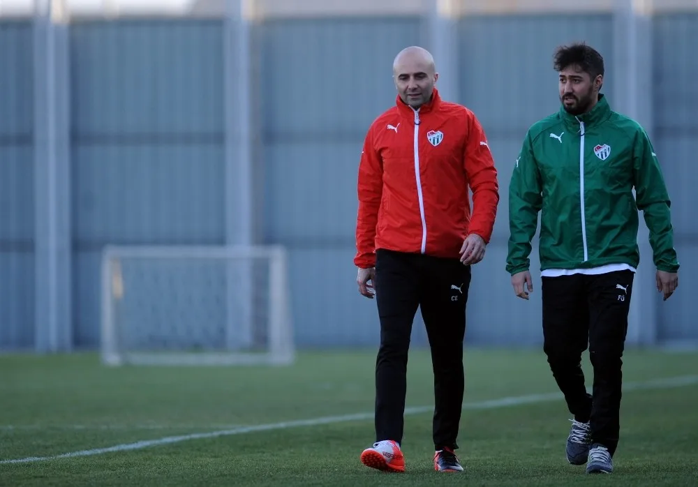 Bursaspor, Furkan Özçal İle Yollarını Ayırdı