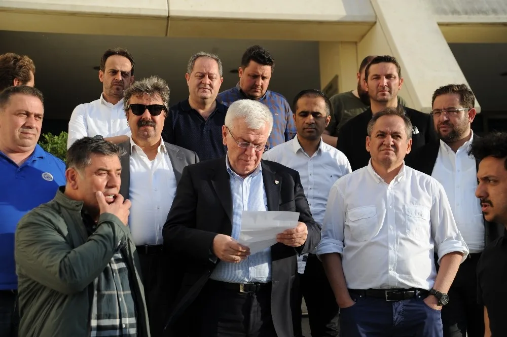 Bursasporda Deniz Yılmaz Ve Del Valle Kadro Dışı Bırakıldı