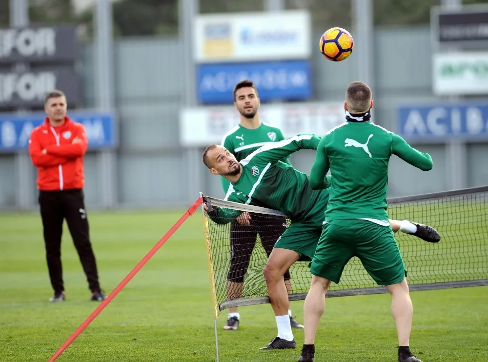 Bursasporda Osmanlıspor Mesaisi Başladı