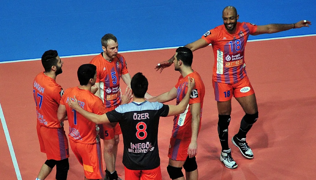 Belediyespor ilk etapta şov yaptı