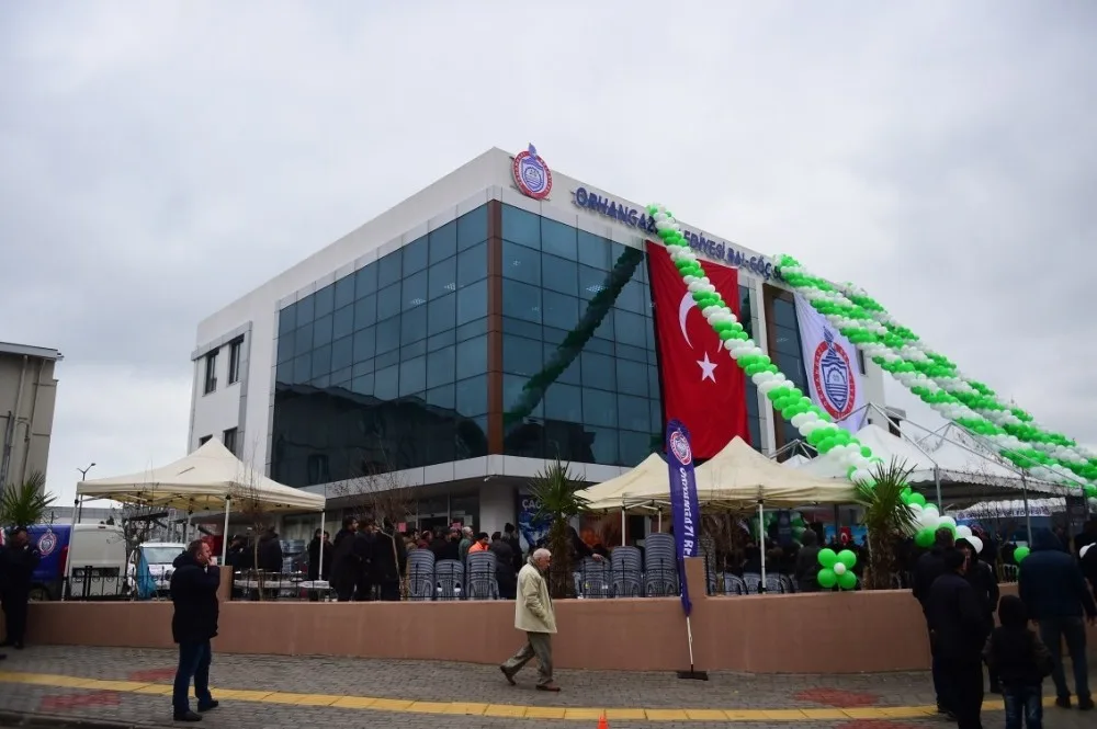 Çavuşoğlu Bal-Göçün Yeni Binasını Açtı