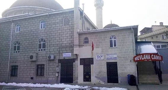 Hırsızların mekanı bu sefer cami oldu