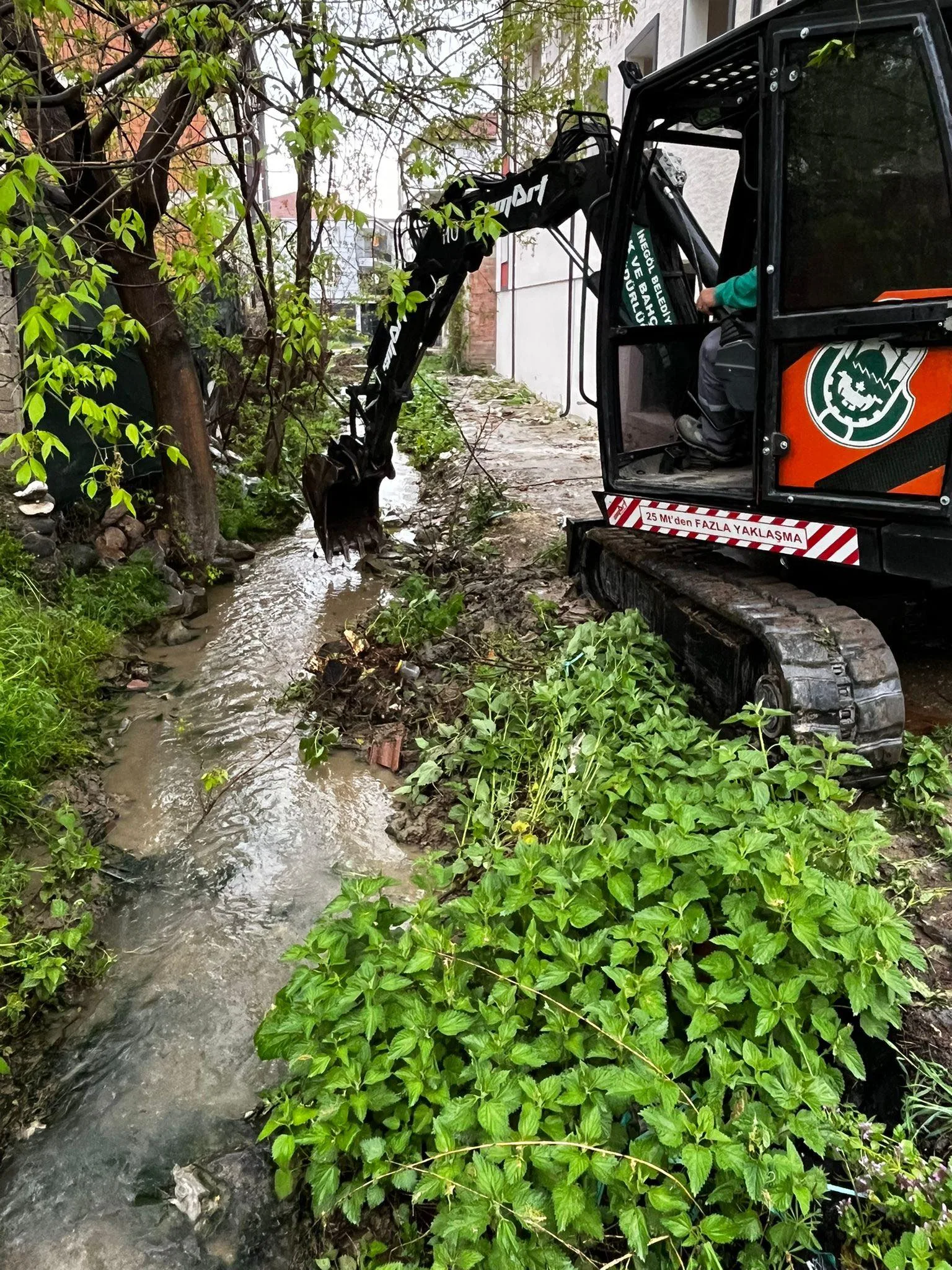 Cerrah’ta sulama kanalları temizlendi  5 kilometrelik hat verimli hale getirildi