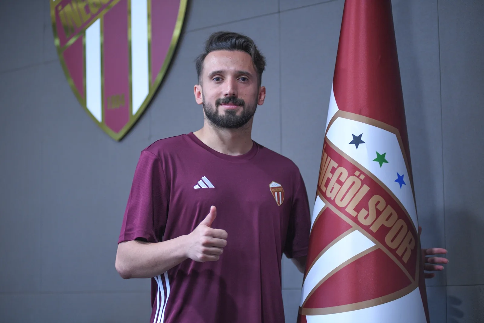 İnegölspor'dan orta sahaya takviye