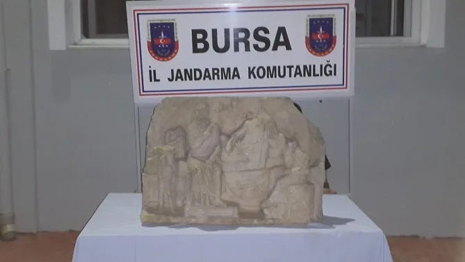 İnegöl’de tarihi eser operasyonunda lahit ele geçirildi