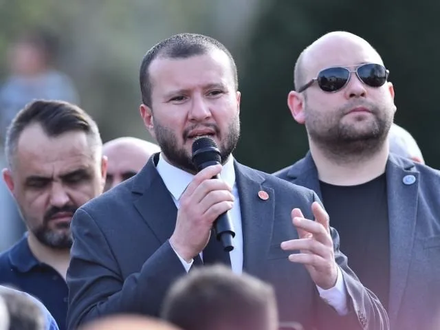 'Suriyelilerin geri dönüşlerini destekliyoruz'