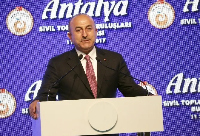 Dışişleri Bakanı Çavuşoğu: “En Az 1,5 Milyon Ukraynalı Turist Gelmesini Bekliyoruz