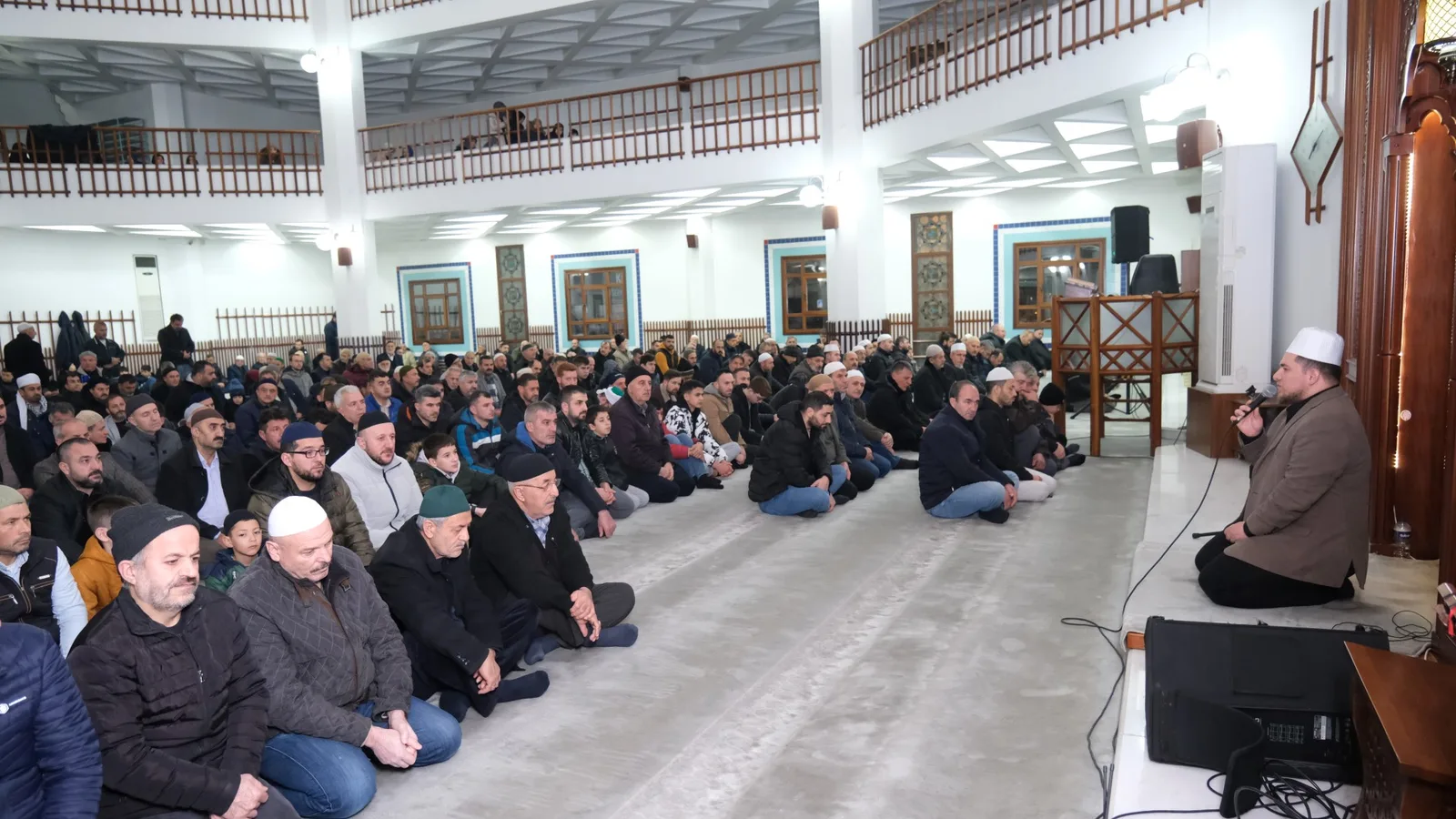 İnegöl yeni yıla sabah namazı buluşmasıyla başladı