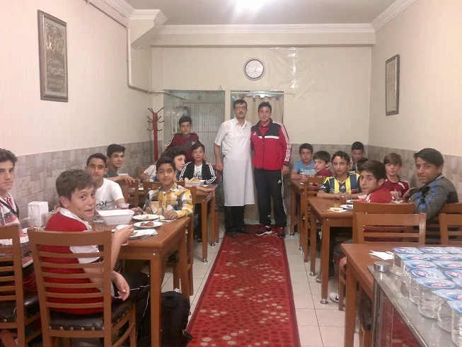 Özel Lokantası’ndan şampiyonlara yemek