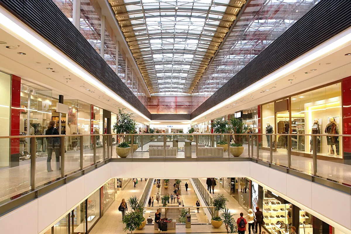 AVM’lerde yeni dönem başladı