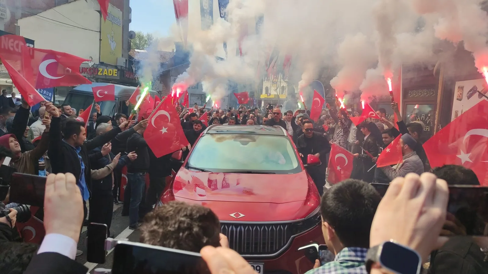 “Bizim öyle bir liderimiz var ki; gecenin 2’sinde arar; ‘Mustafa ne yapıyorsun?’ der”