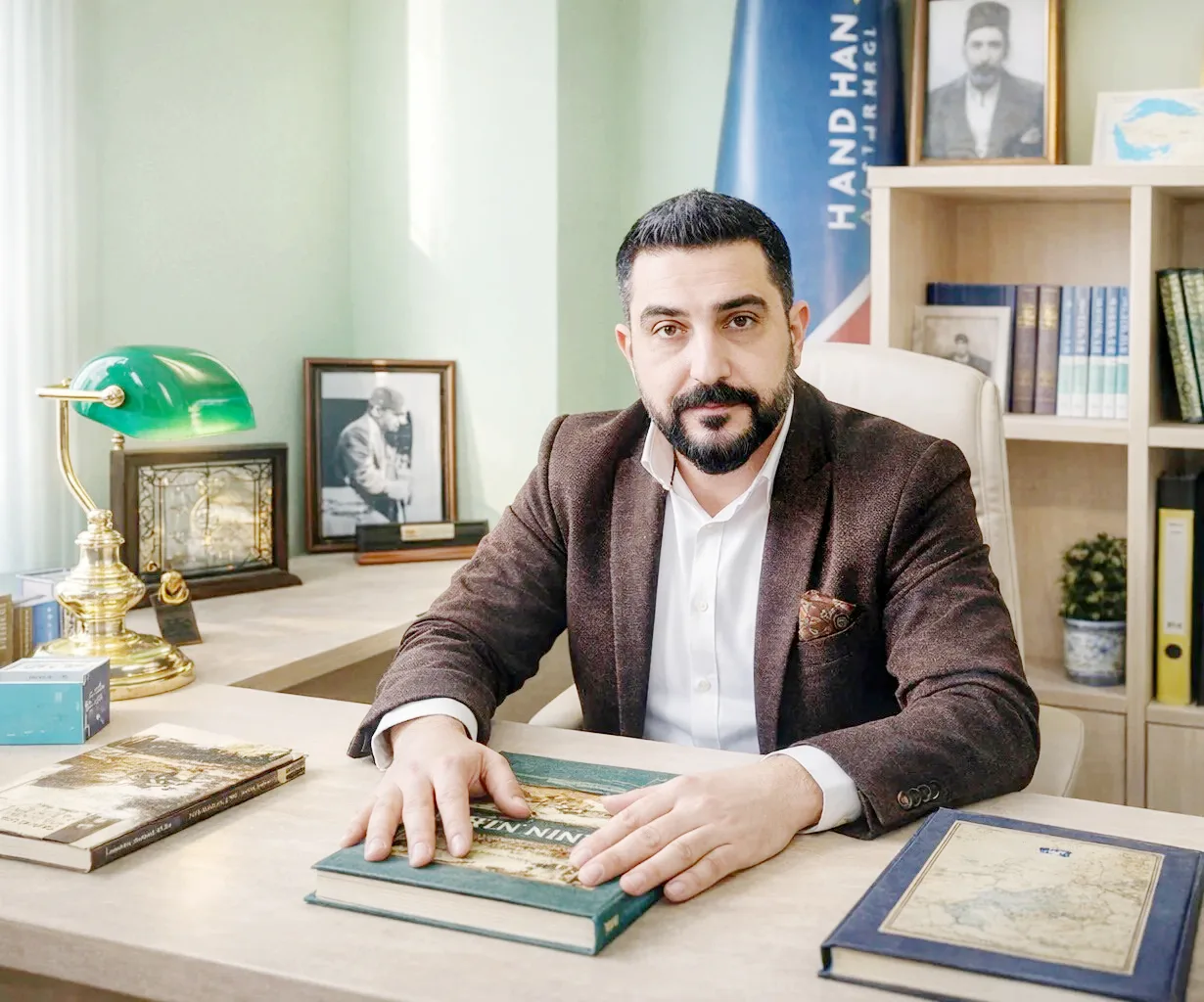 Hakikat yükseldikçe, iftiralar çöküyor