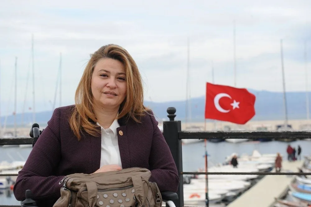 Engelli Milletvekilinden Chp Lideri Kılıçdaroğluna Asansör Tepkisi